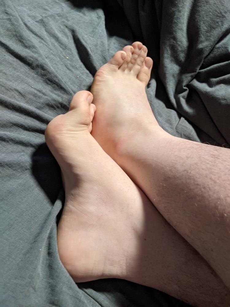 25P Feet Pictures #2 33 feet Pictures to cum on it