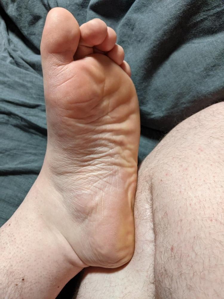 25P Feet Pictures #2 33 feet Pictures to cum on it