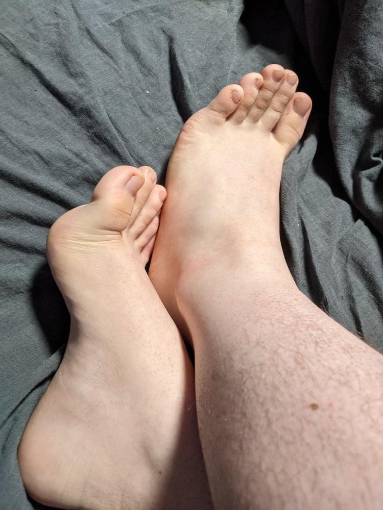 25P Feet Pictures #2 33 feet Pictures to cum on it