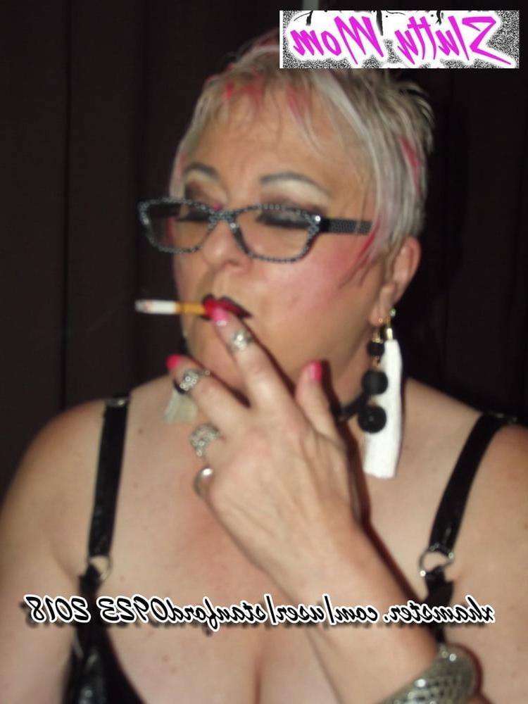 25P SLUTTY MOM 2