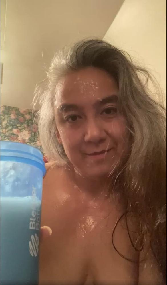 8P The cum of 30 big cocks.