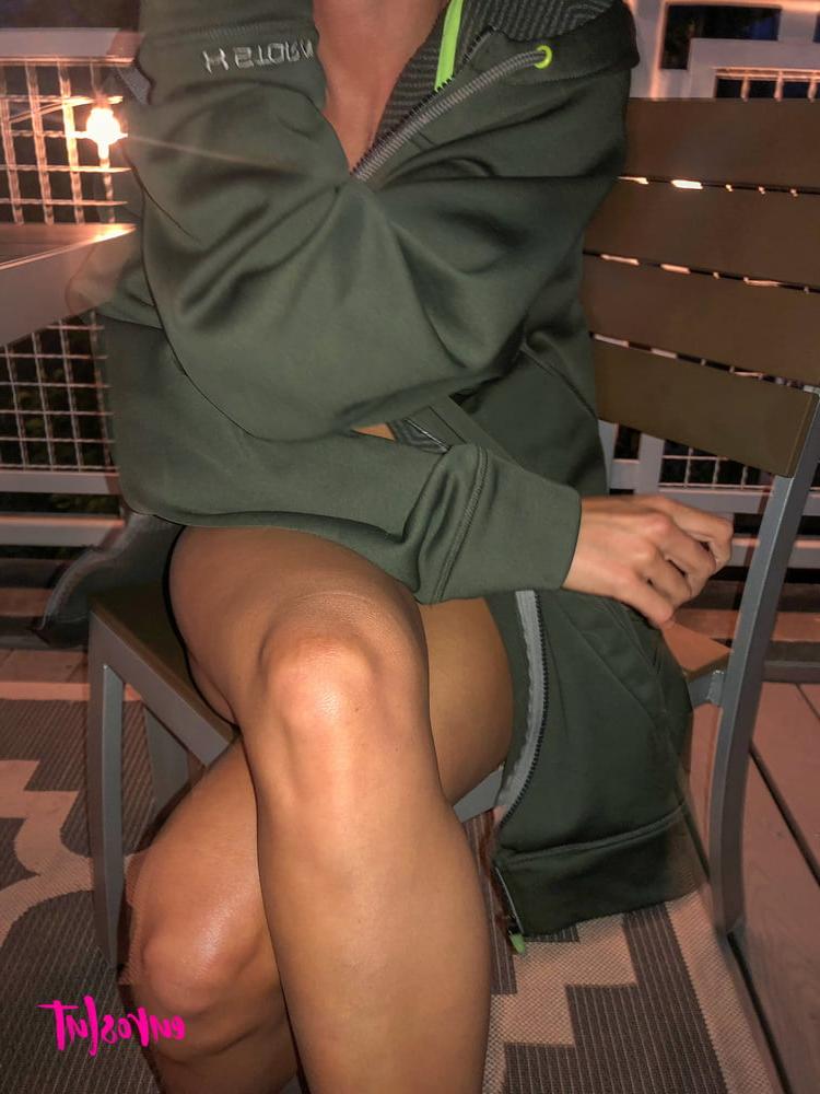25P Euroslut's Big Horny Clit After Partying