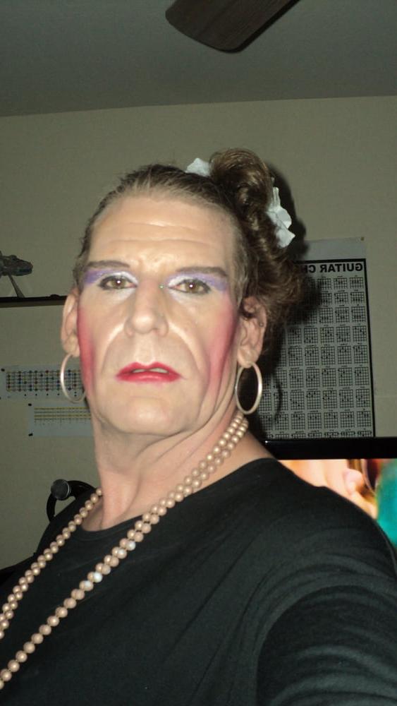 25P new makeup business pant suit  and oher pics of crossdresser