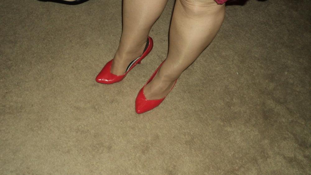 25P new makeup business pant suit  and oher pics of crossdresser