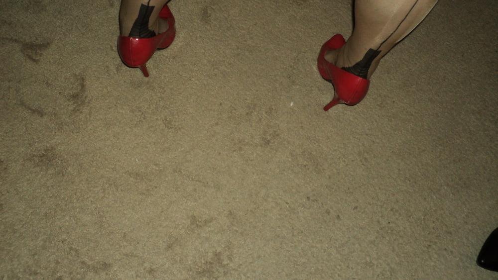 25P new makeup business pant suit  and oher pics of crossdresser