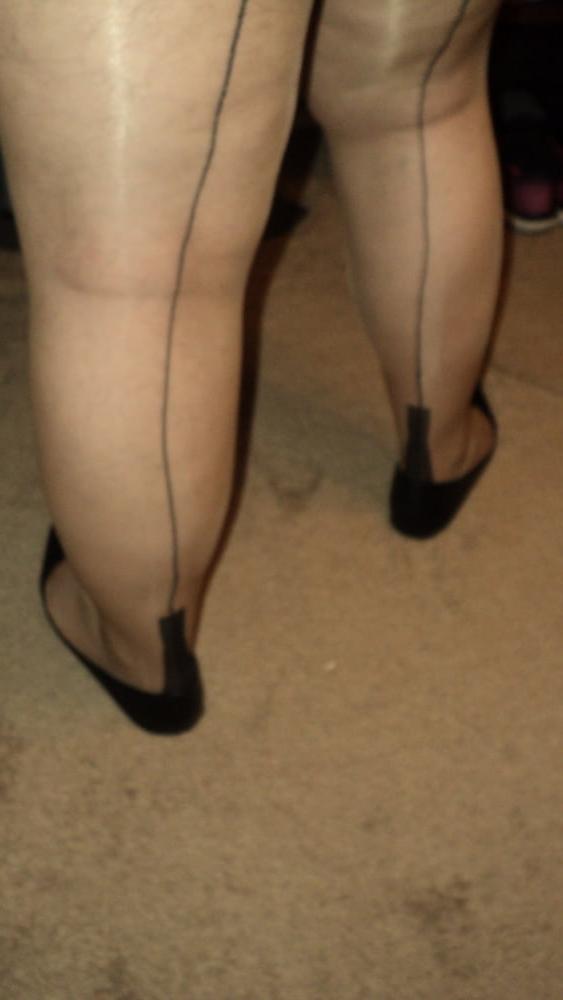 25P new makeup business pant suit  and oher pics of crossdresser