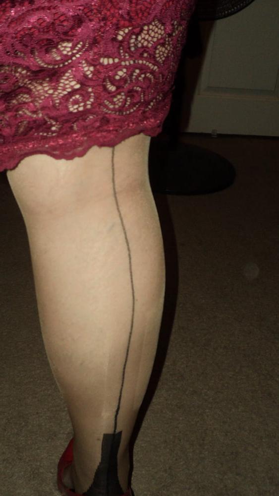 25P new makeup business pant suit  and oher pics of crossdresser