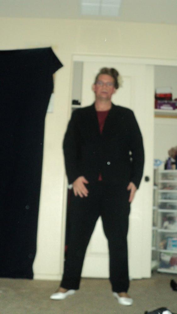 25P new makeup business pant suit  and oher pics of crossdresser