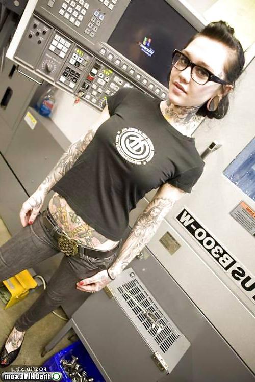 25P Gothic Emo Tattoo.......