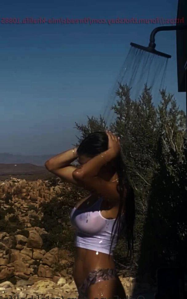 25P Mia Khalifa nude