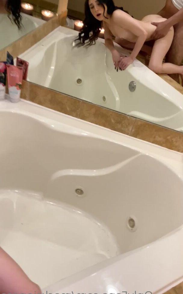 25P Mackenzie Jones nude