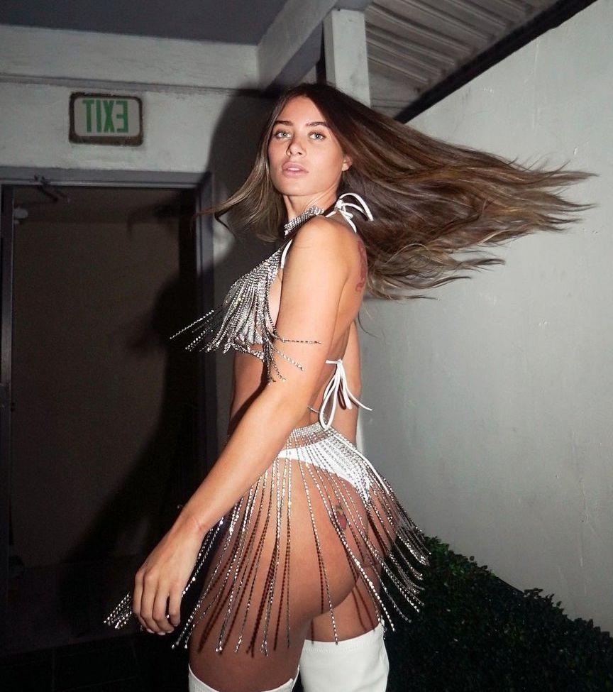 25P Lana Rh0ades nude
