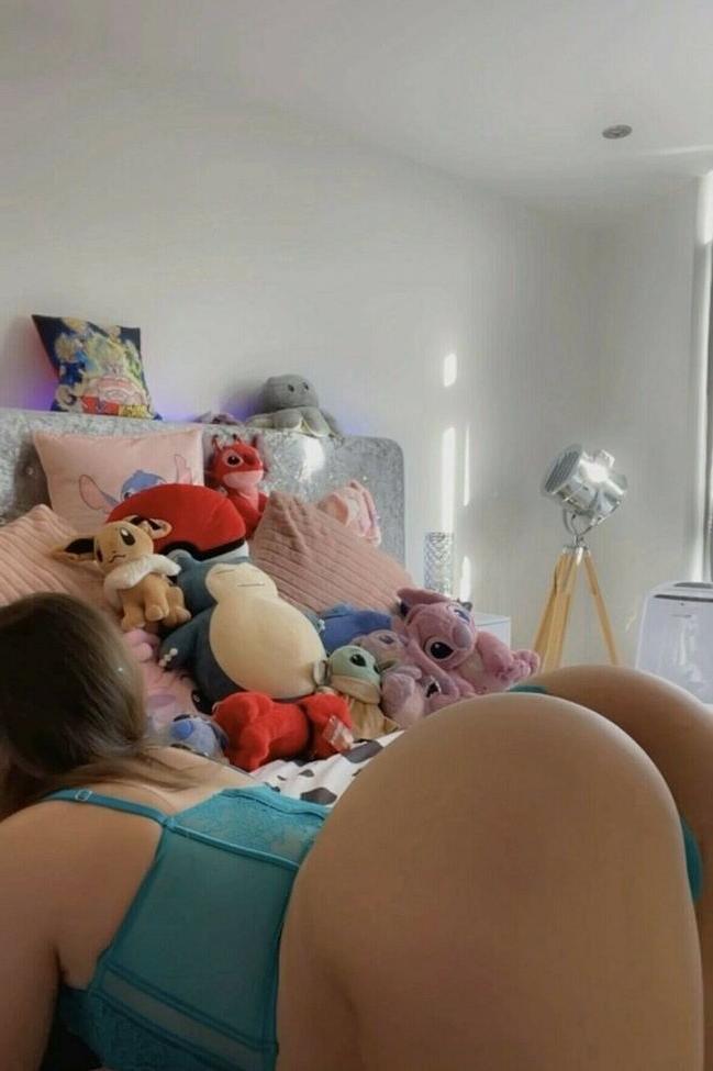 24P Lauren Alexis nude