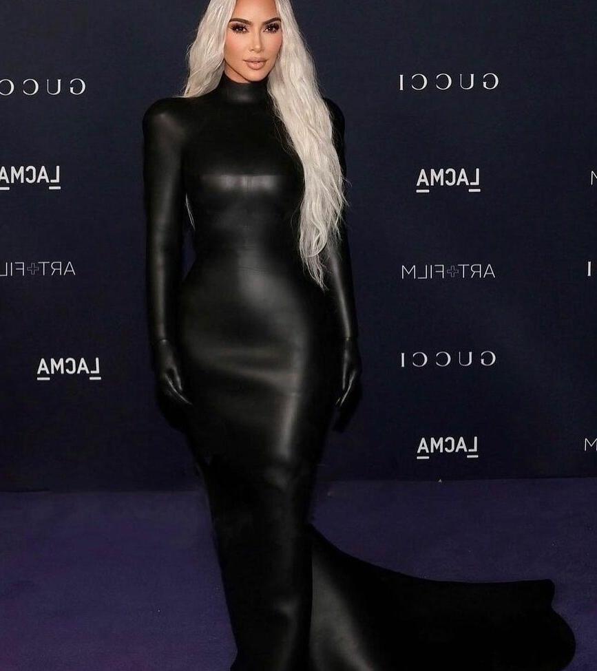25P Kim Kardashian nude