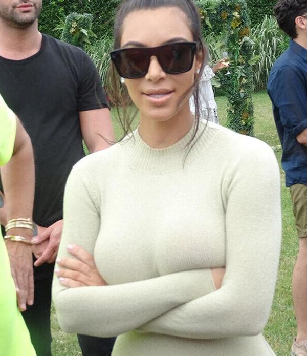 25P Kim Kardashian nude