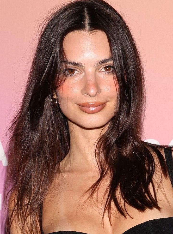 25P Emily Ratajkowski nude