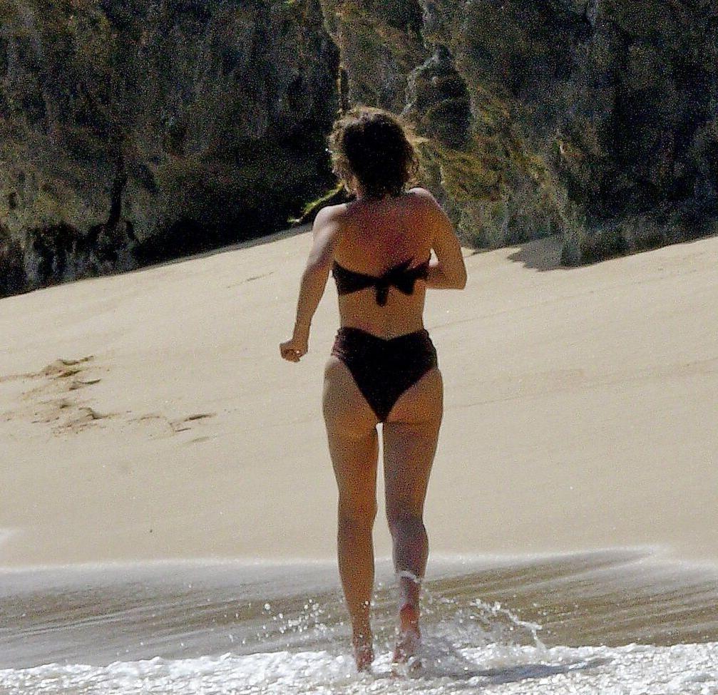 25P Emma Watson nude