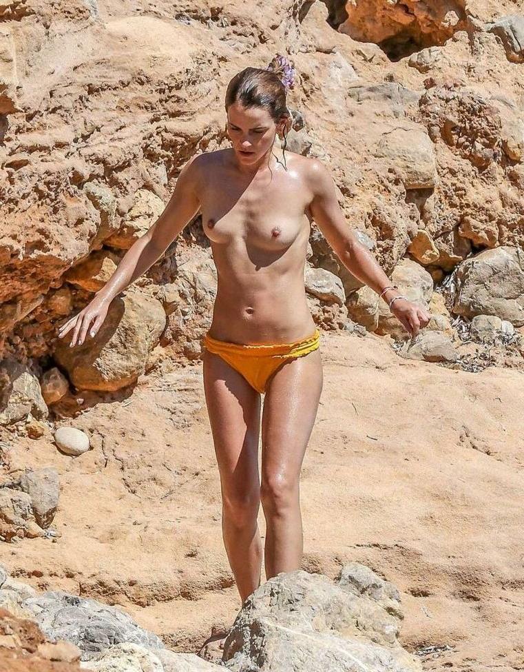 25P Emma Watson nude