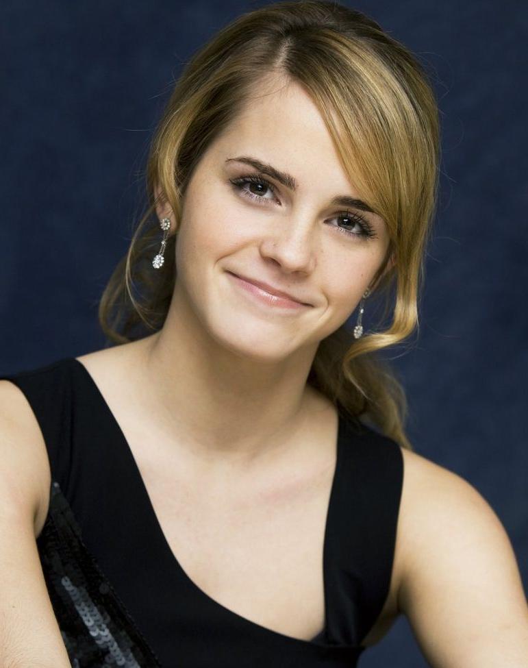25P Emma Watson nude