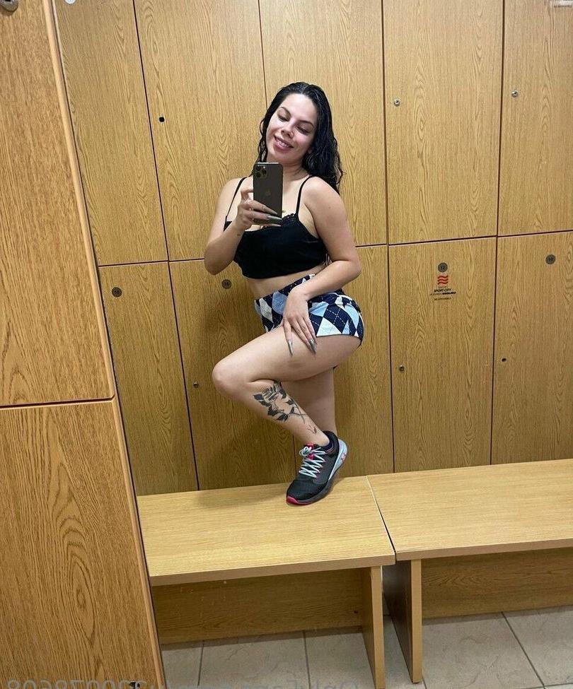 25P Lizbeth Rodríguez nude