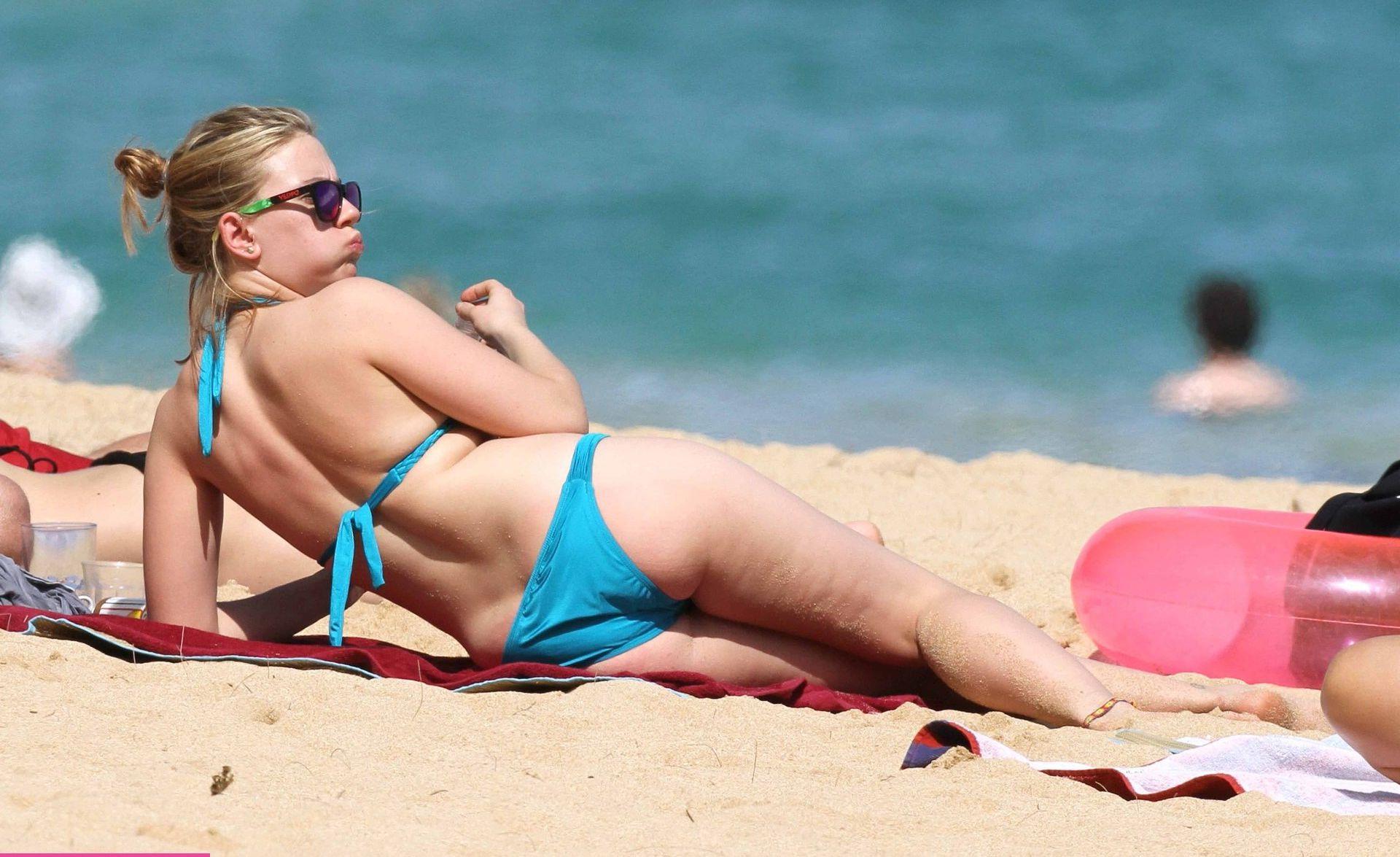 25P Scarlett Johansson nude