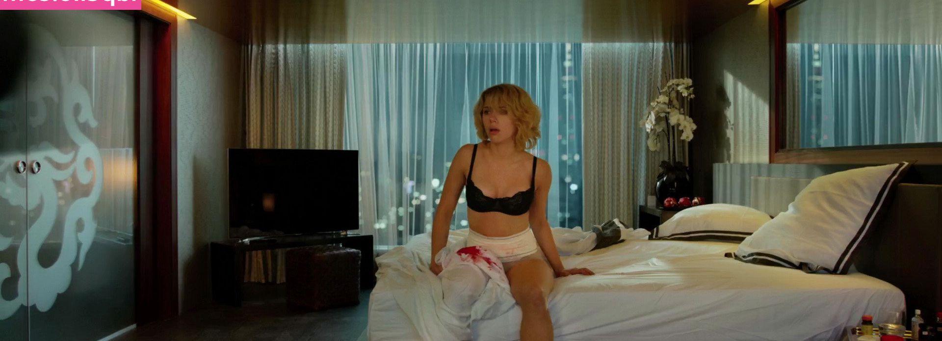 25P Scarlett Johansson nude