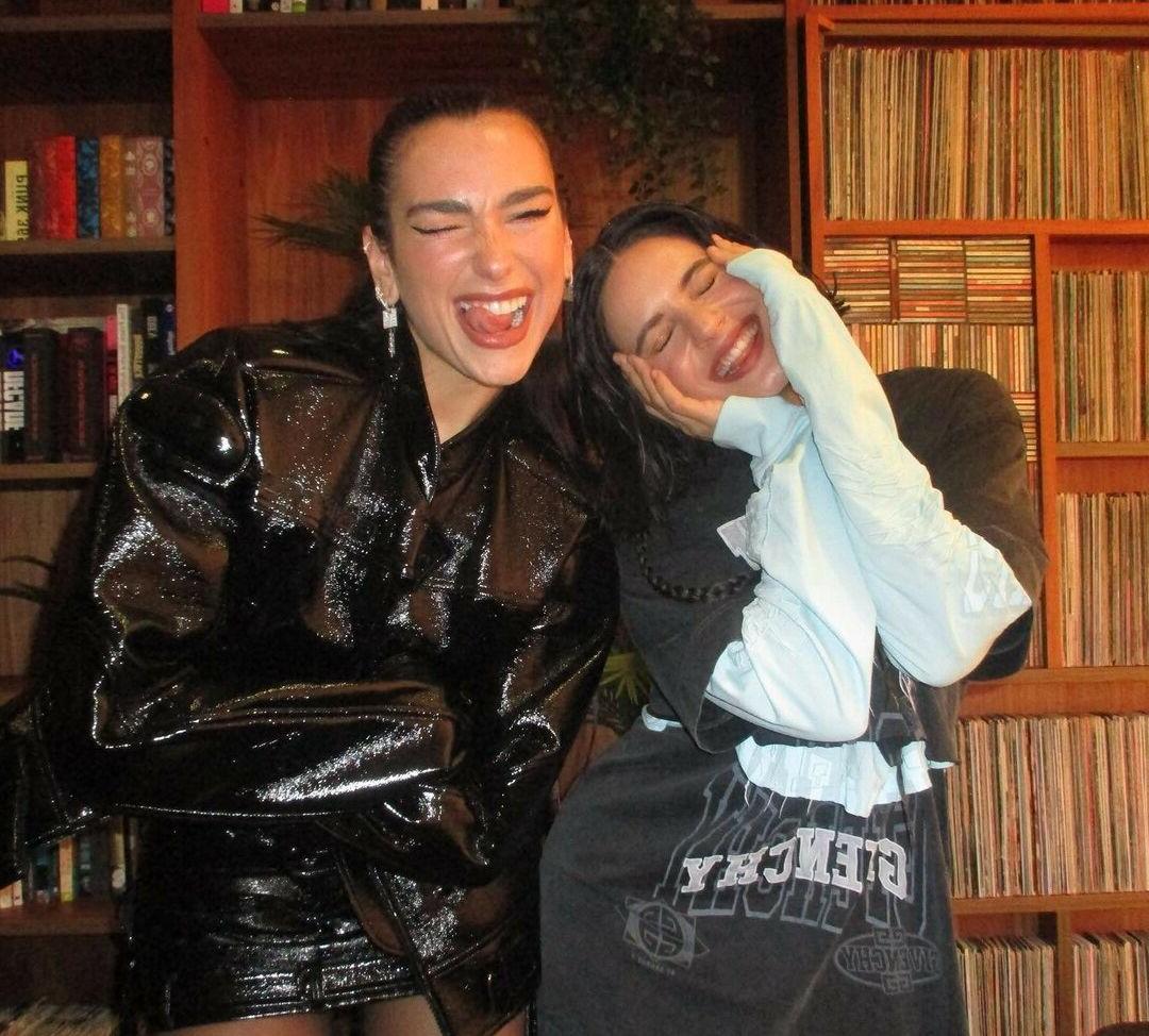 25P Dua Lipa nude