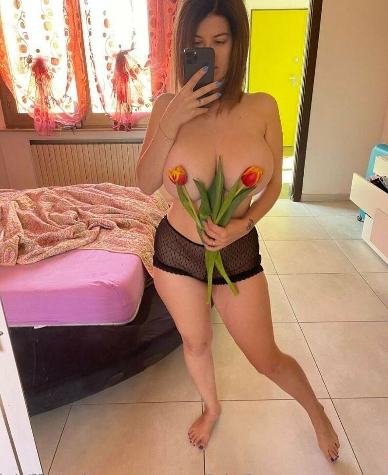 25P Madalina Ioana Filip nude