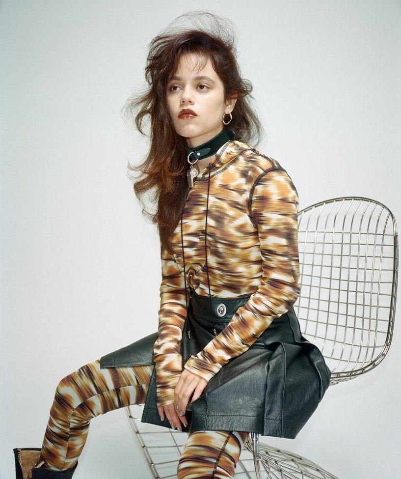 25P Jenna Ortega nude