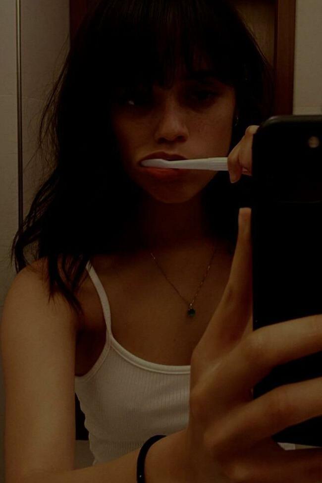 25P Jenna Ortega nude
