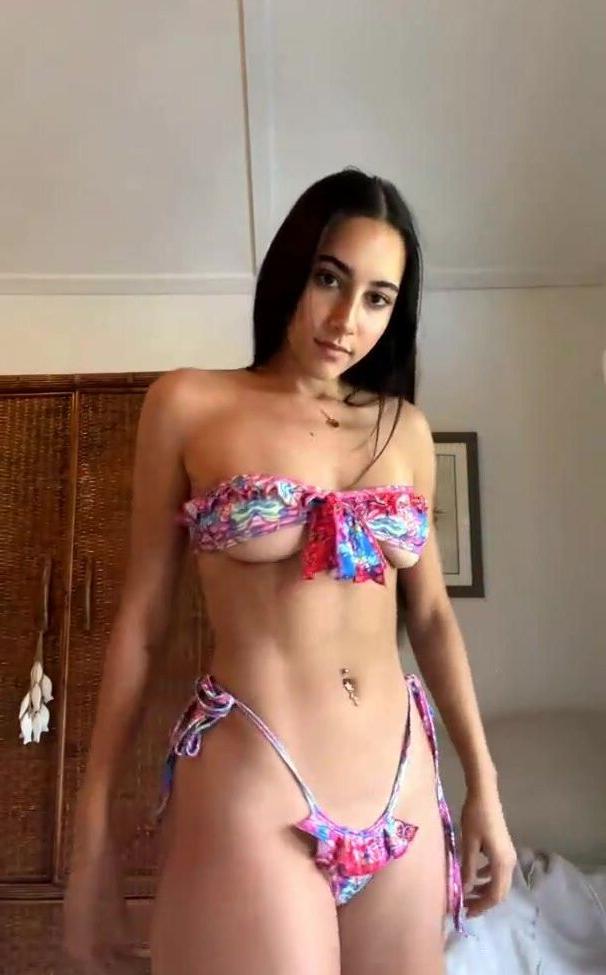 25P Izzy Green nude