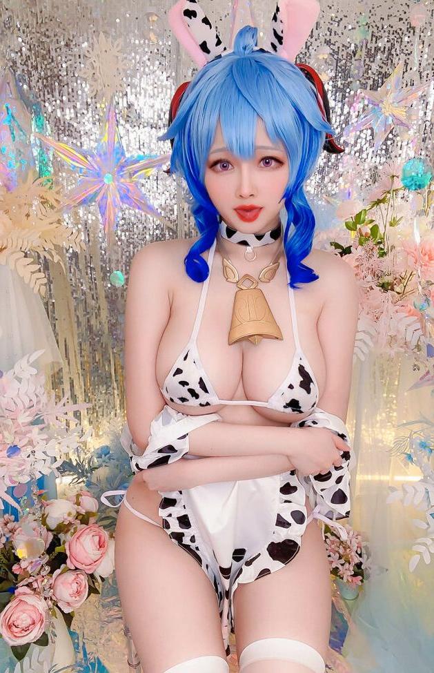 25P Arty Huang nude