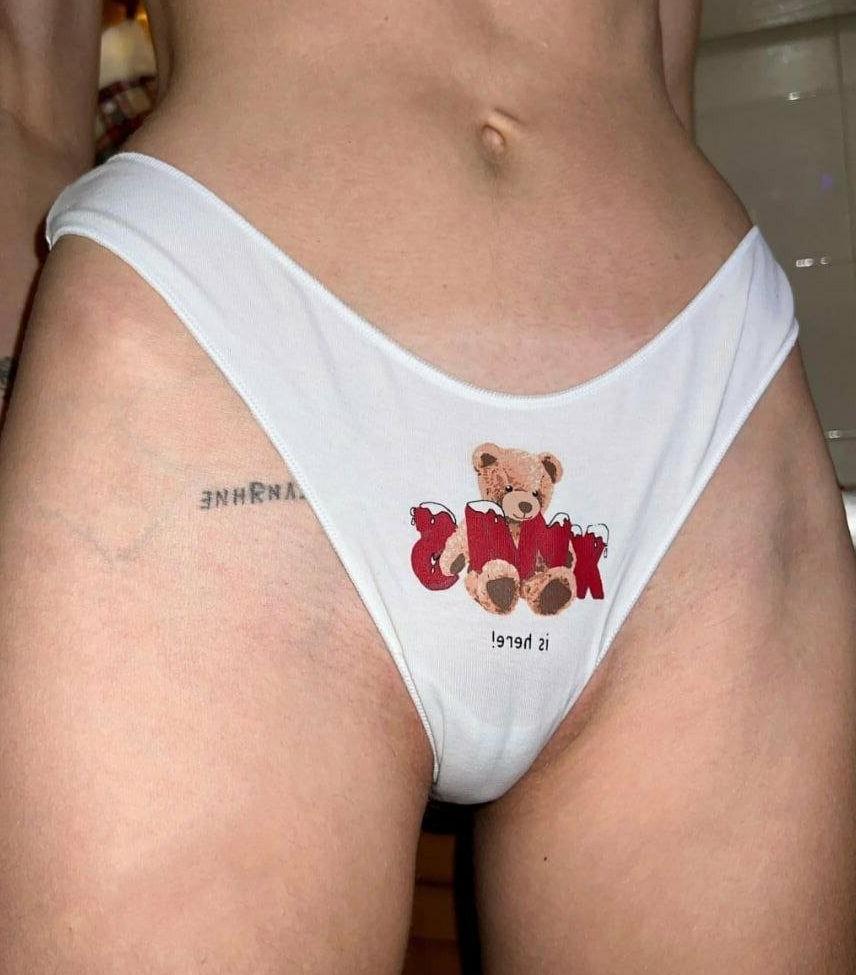 24P Elizabeth Vasilenko nude