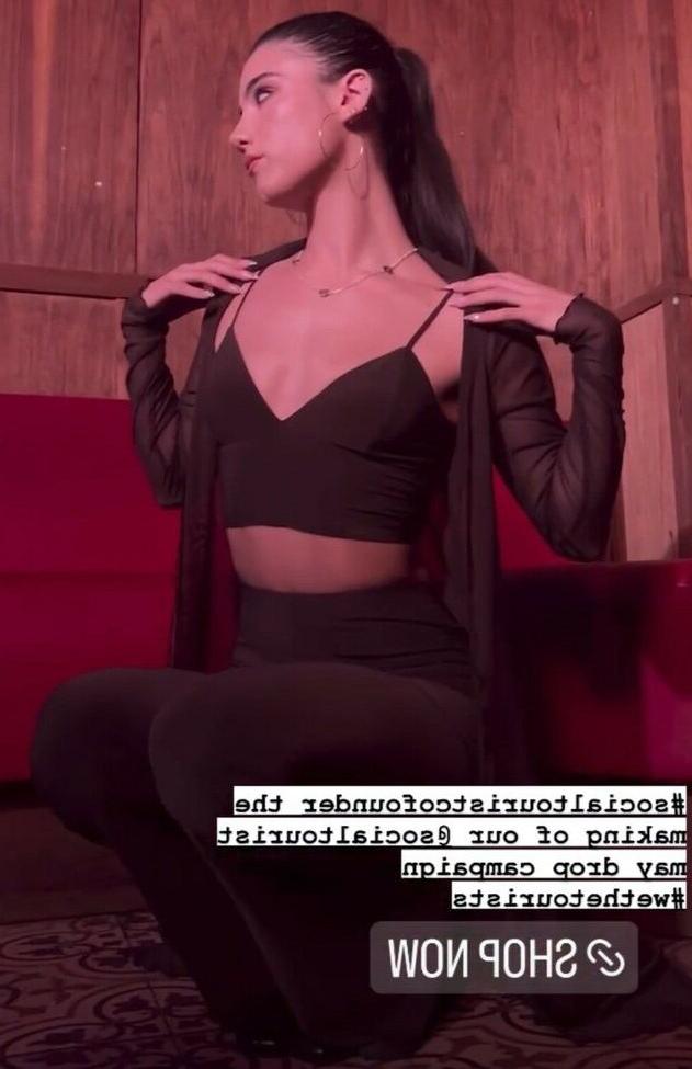 25P Charli D'Amelio nude