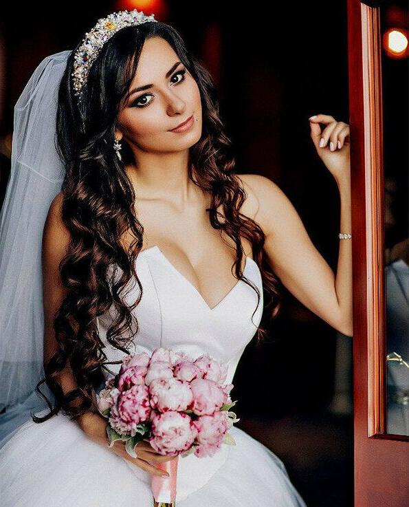 25P Helga Lovekaty nude