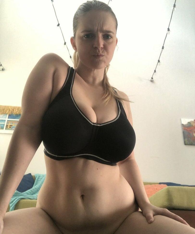 25P Codi Vore nude