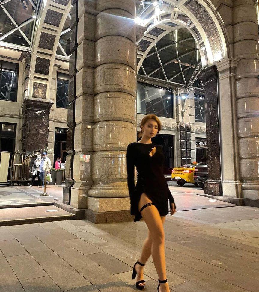25P Renata Valliulina nude