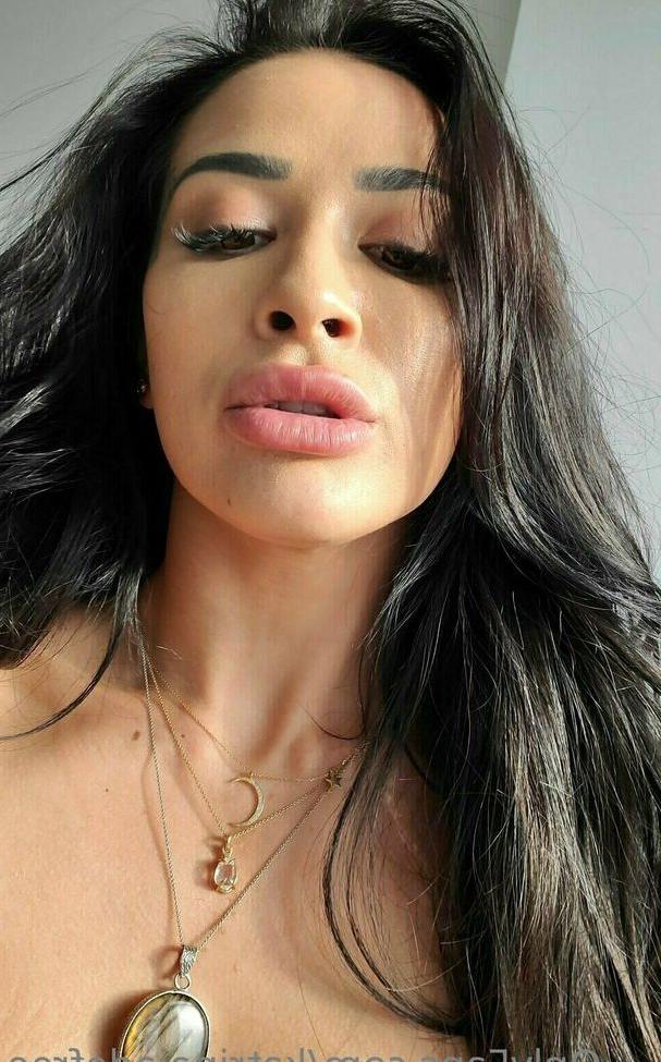 25P Katrina Jade nude