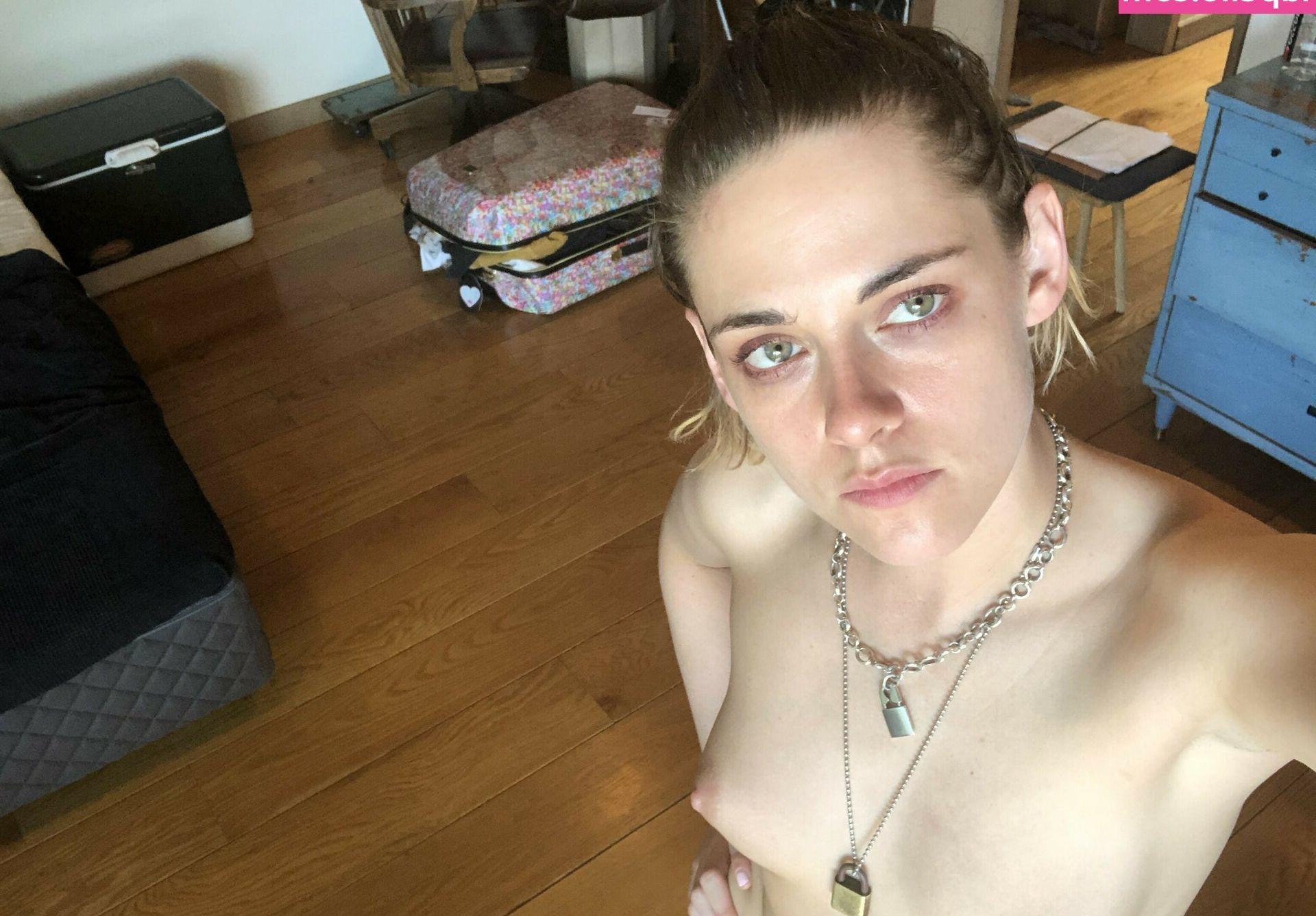25P Kristen Stewart nude