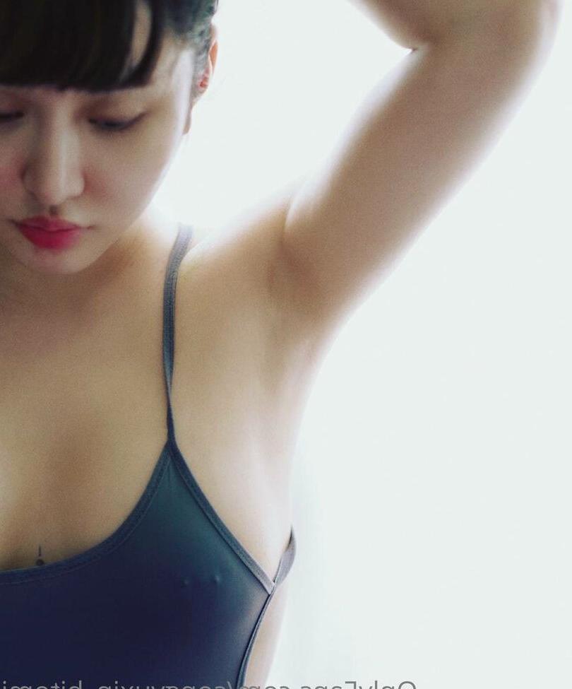 25P Hitomi Songyuxin nude