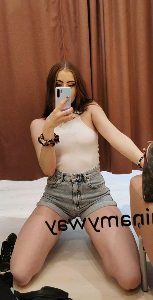 25P Damania nude