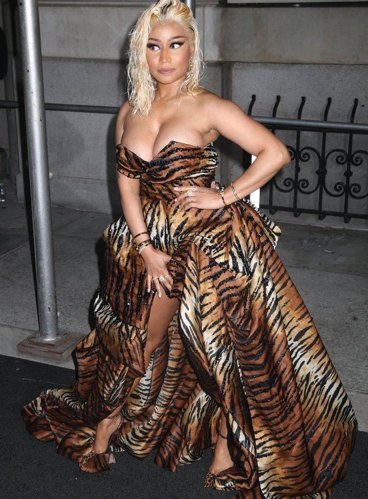 25P Nicki Minaj nackt