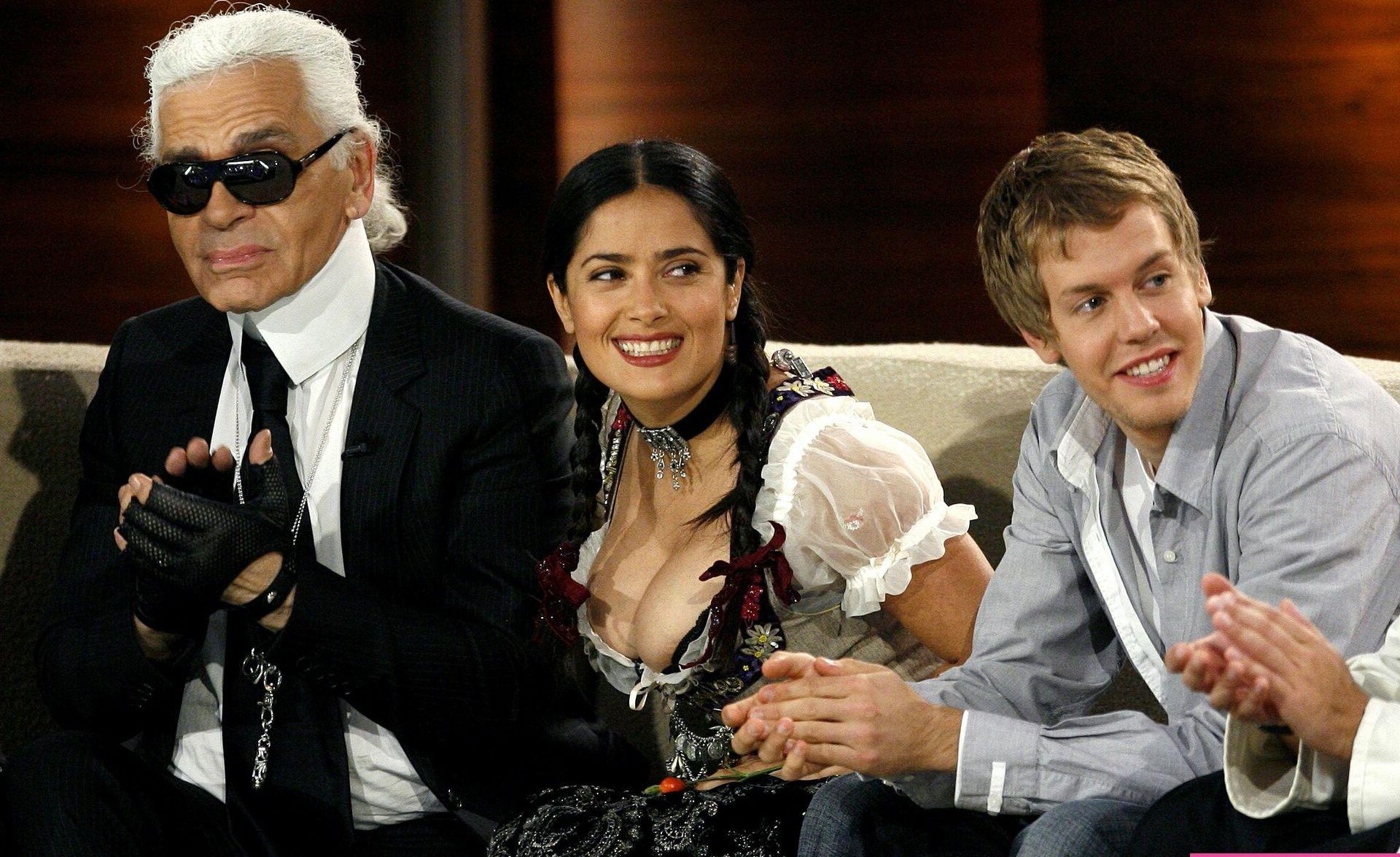 25P Salma Hayek nude