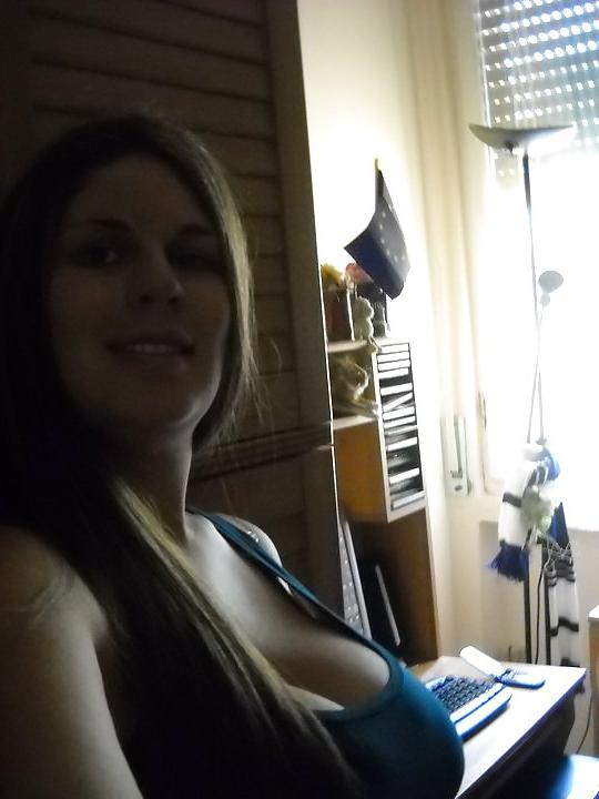 20P Social Network Hot Babes 4