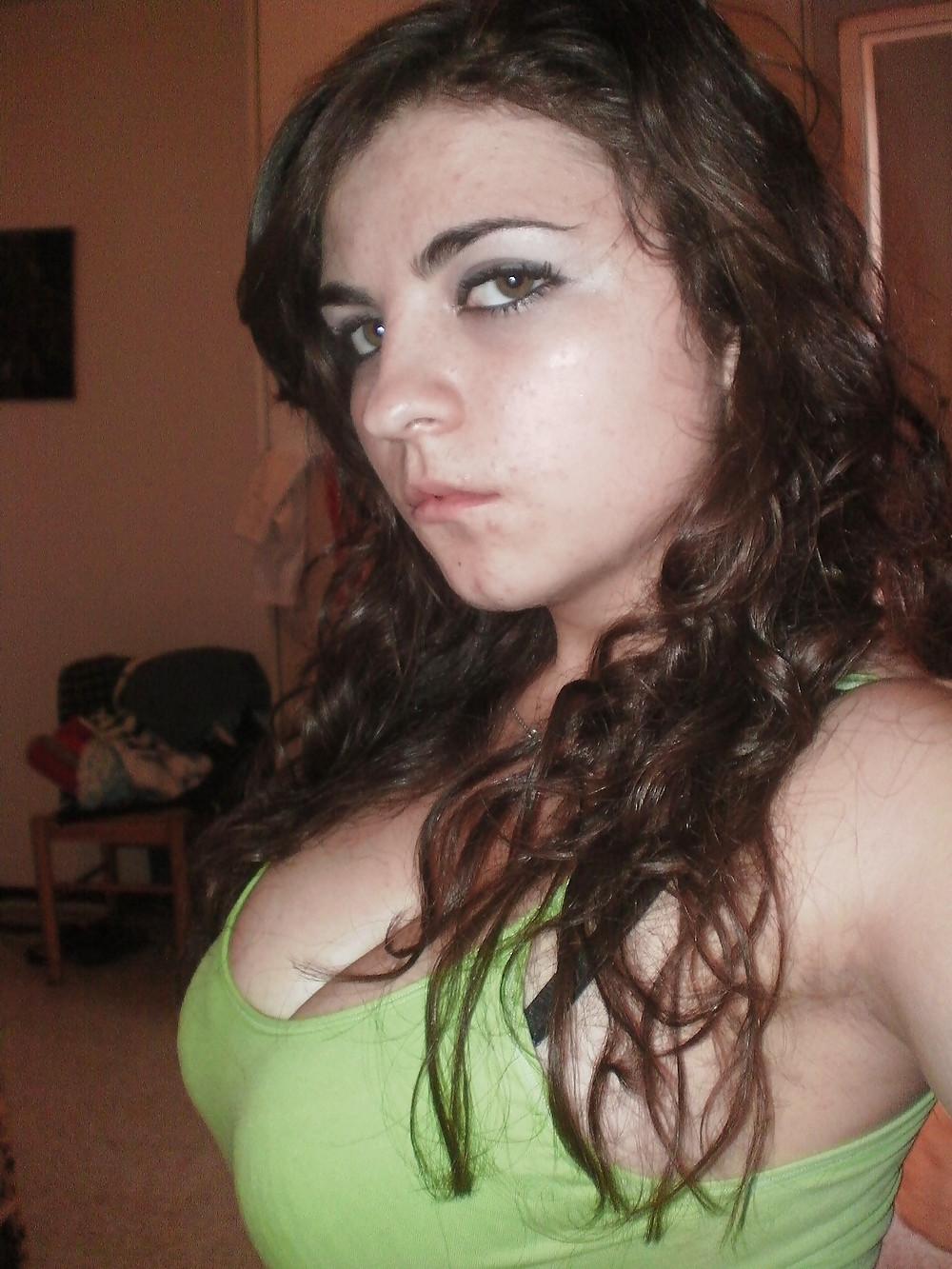 20P Social Network Hot Babes 4