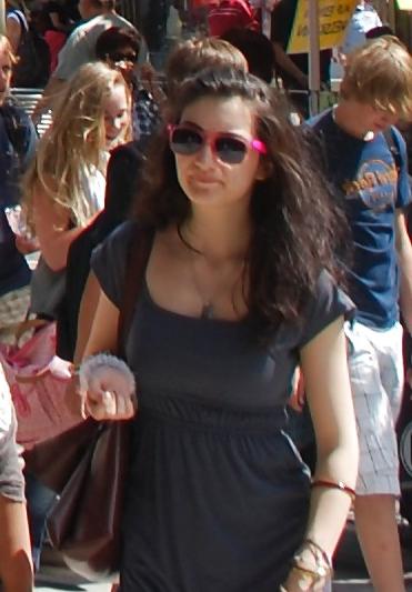 25P STREET VOYEUR - HORNY TEEN PUSSYS - COMMENT PLS