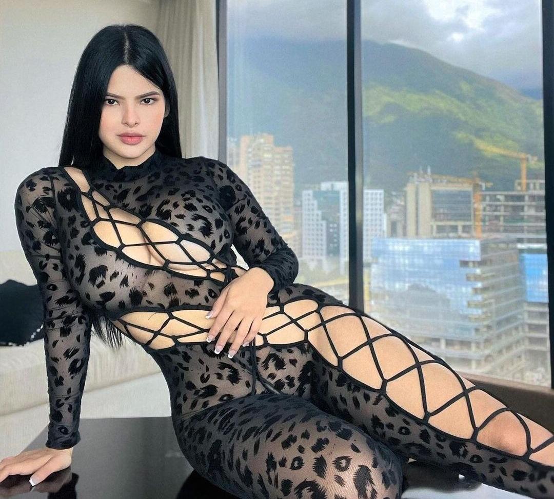 25P Kimberly Delgado nude