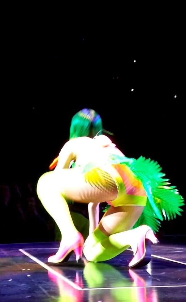 25P Katy Perry nude