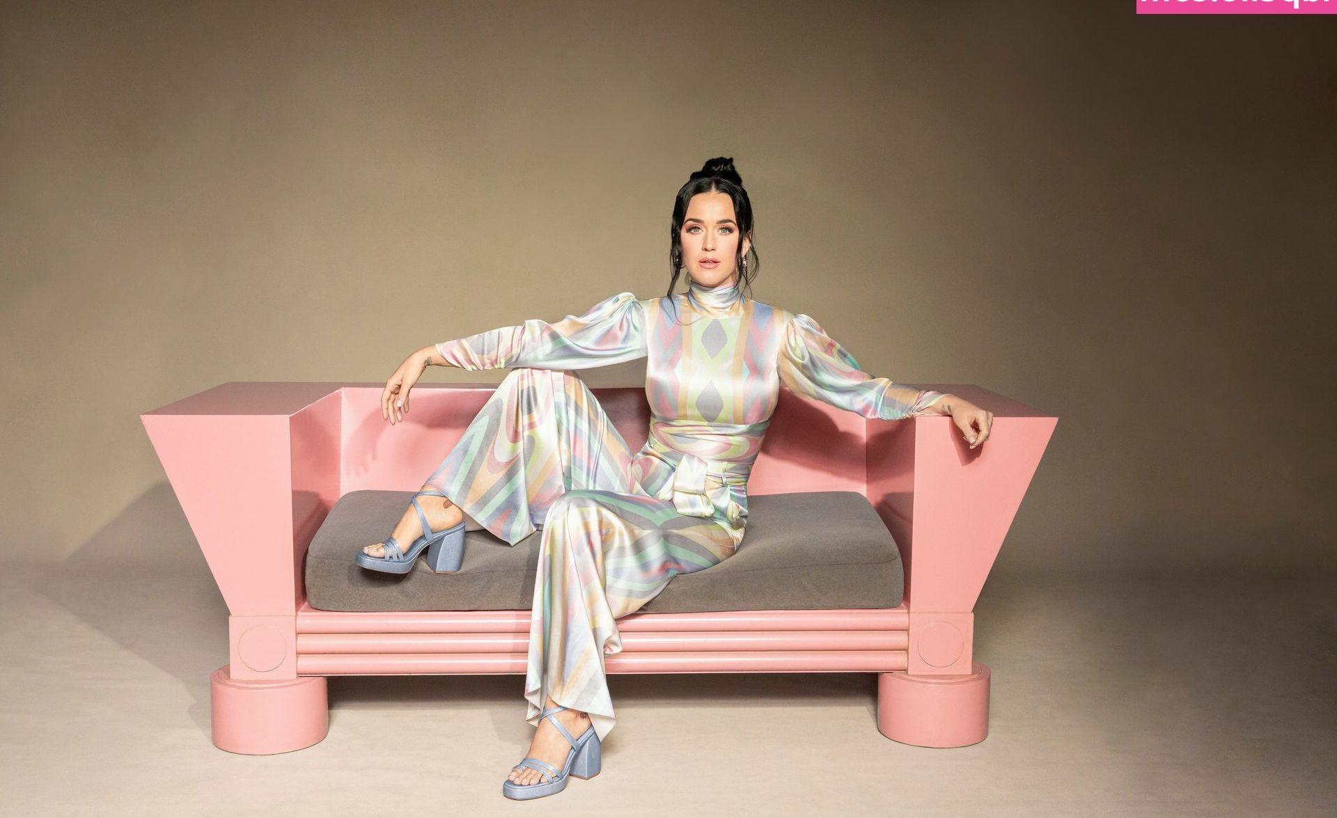 25P Katy Perry nude