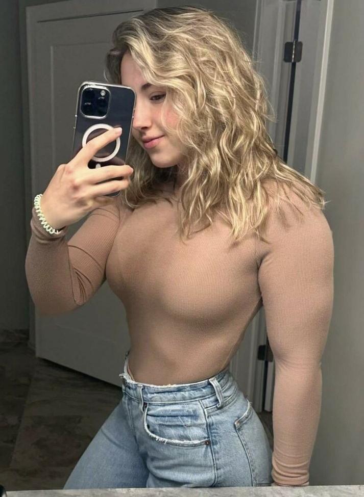 25P Pineapplebrat nude